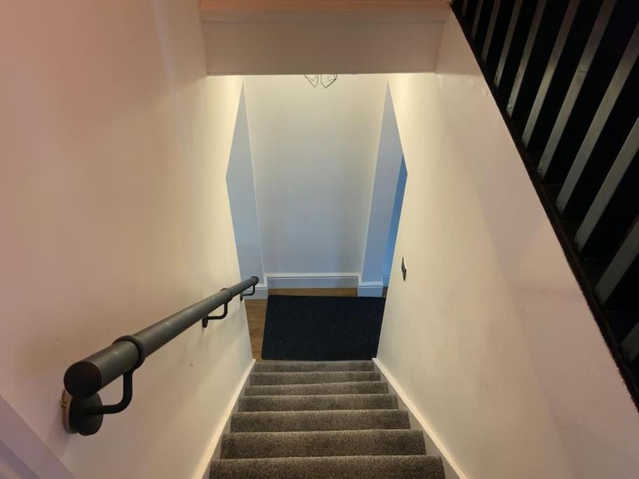 Centrally Located To The City Of Lincoln Exteriör bild