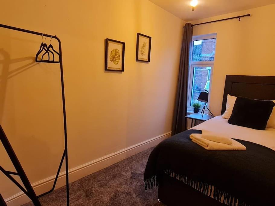 Centrally Located To The City Of Lincoln Exteriör bild