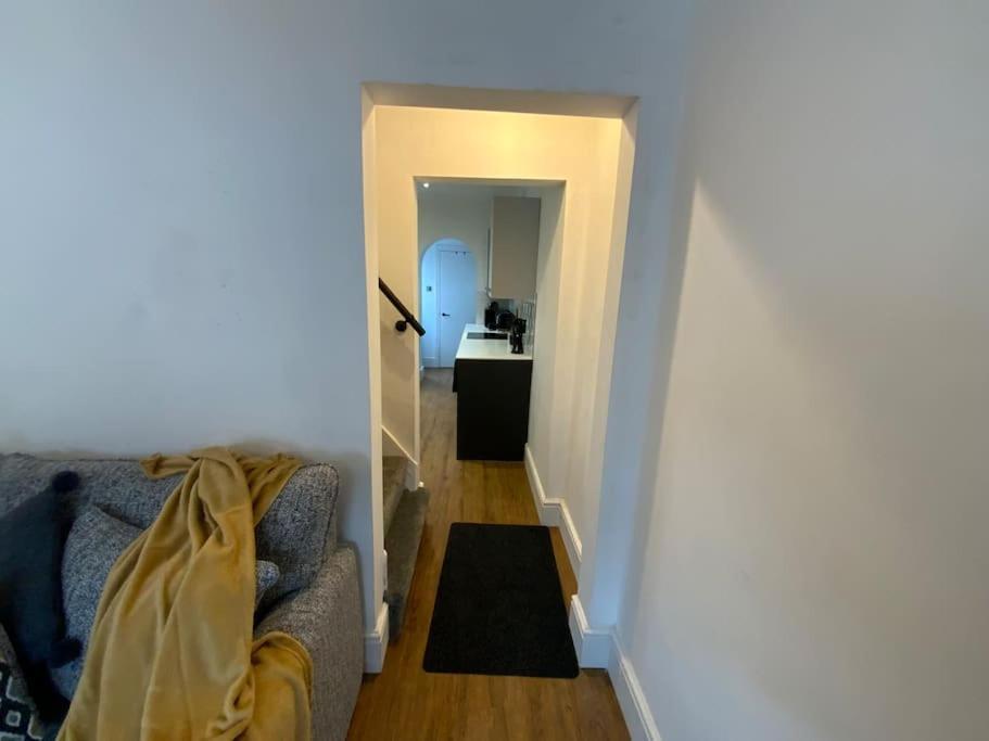Centrally Located To The City Of Lincoln Exteriör bild